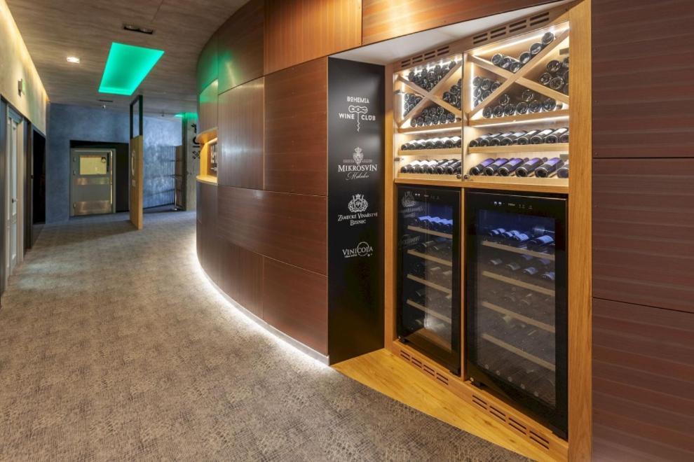 Steelhouse Hotel Тршинец Экстерьер фото