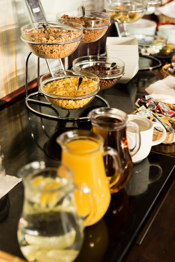 Steelhouse Hotel Тршинец Экстерьер фото